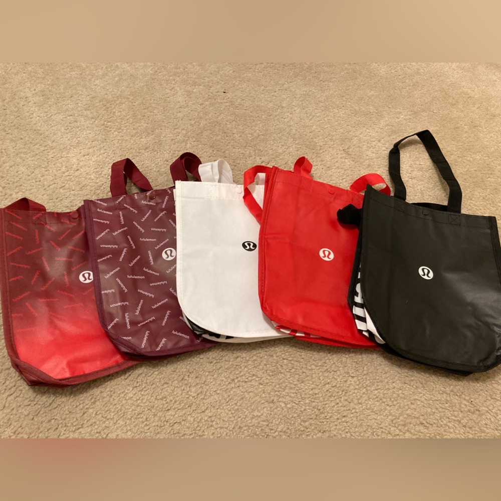 🍋 NEW!!! LULULEMON SMALL LUNCH/TOTE SHOPPING BAGS -
Qty 5